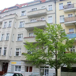 Pension Central Hostel Berlin Berlino