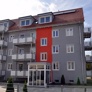 Penzion Goldener Schluessel Mit Gaestehaus Sina, Nördlingen